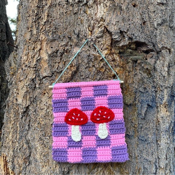 Mushroom wall hanging - Picture 3 of 10